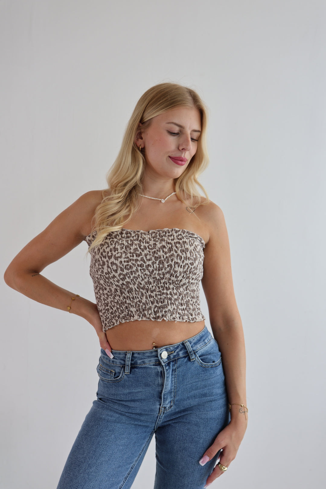 Croptop aus Musselin mit Leoprint Malu