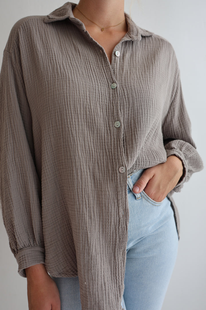 Kurzes Blusenhemd aus Musselin (einfarbig)