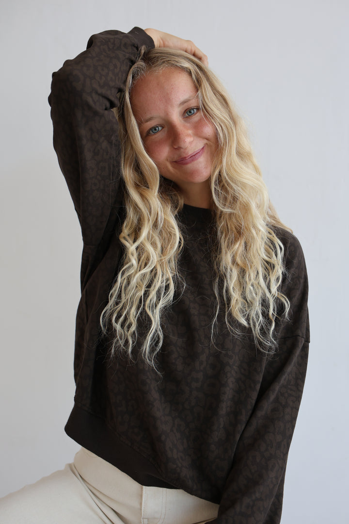 Sweater mit Leoprint