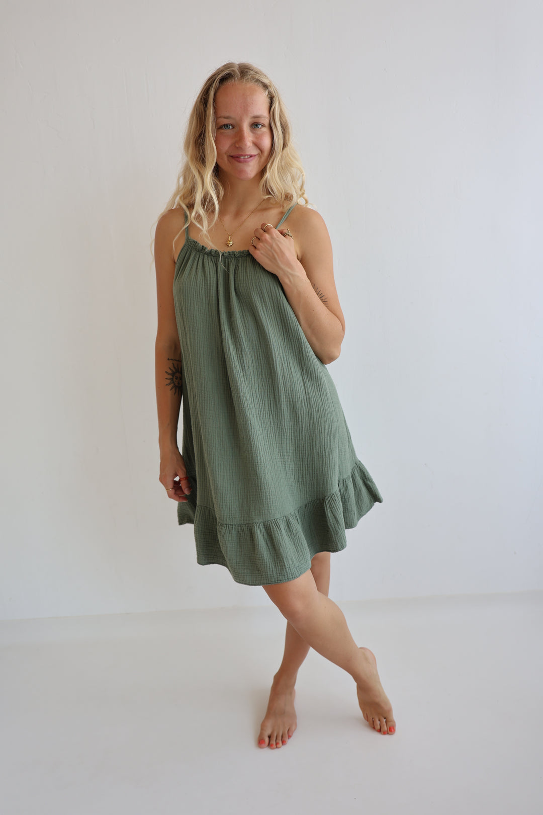 Musselinkleid mit Mini-Volant Hailey