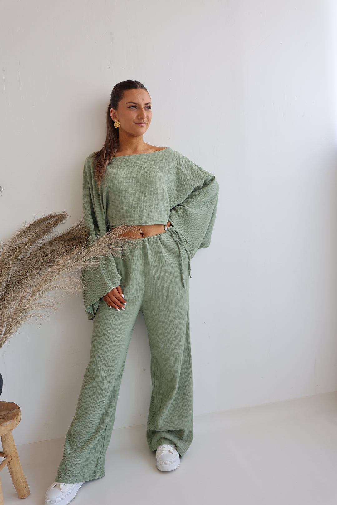 Zweiteiler aus Musselin mit Offshoulder-Shirt