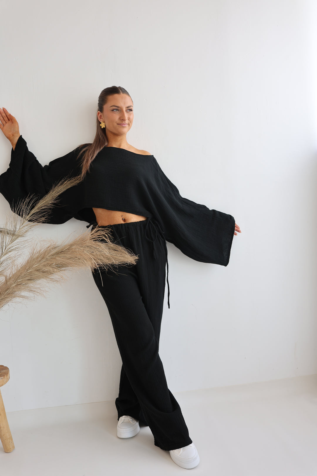 Zweiteiler aus Musselin mit Offshoulder-Shirt