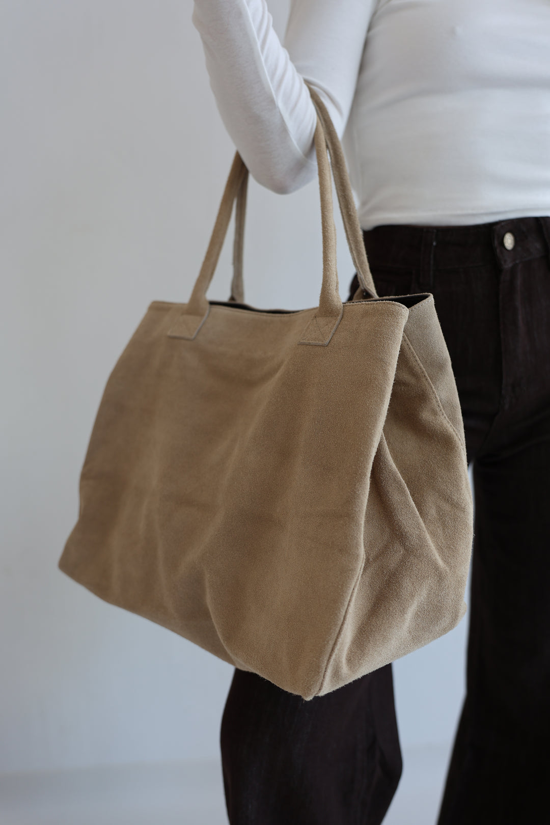 Shopper aus Wildleder Kamina