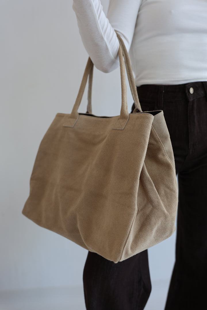 Shopper aus Wildleder Kamina