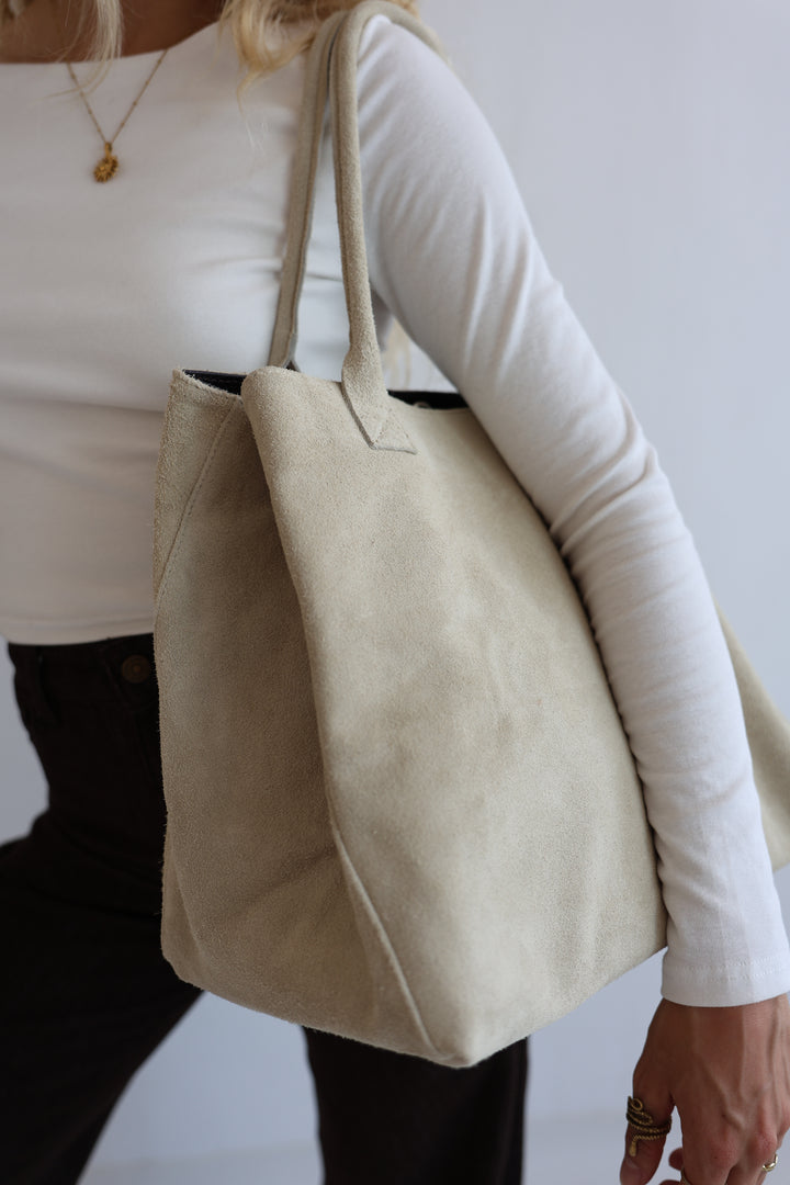 Shopper aus Wildleder Kamina