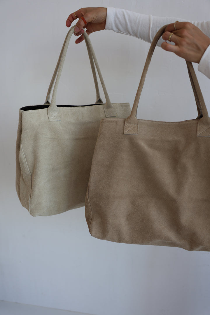 Shopper aus Wildleder Kamina