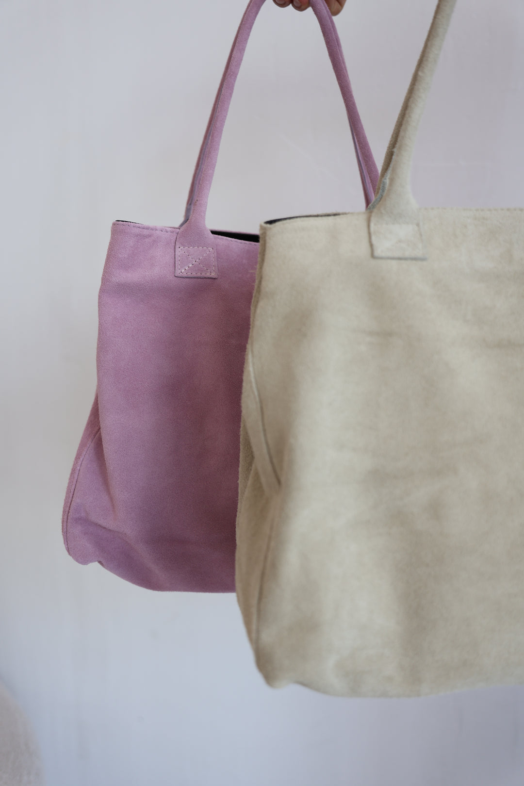 Shopper aus Wildleder Kamina