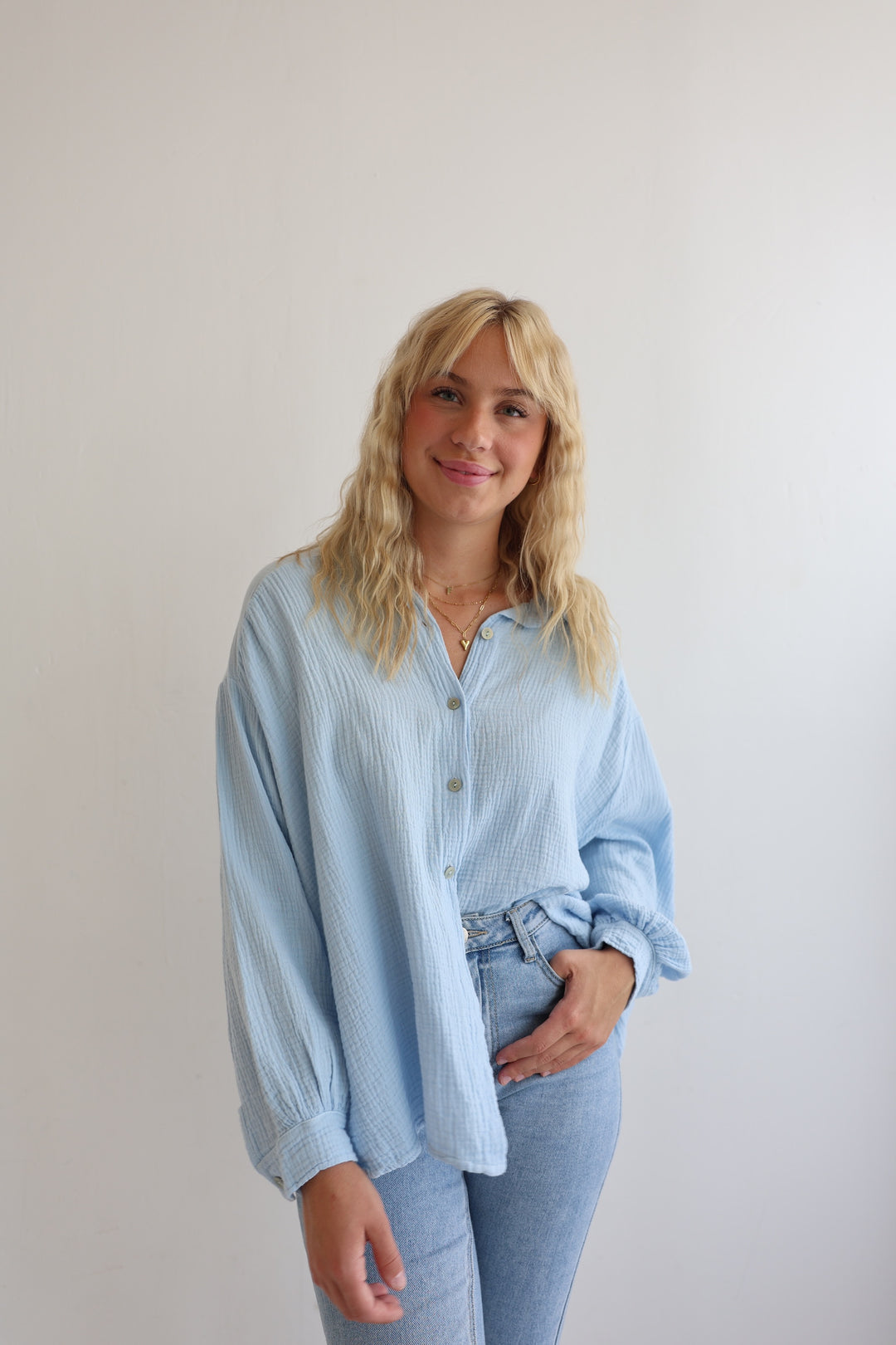 Kurzes Blusenhemd aus Musselin (einfarbig)