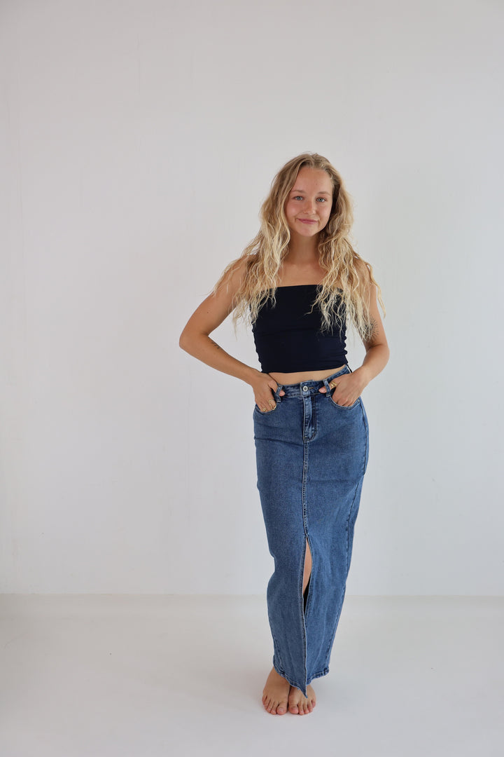 Langer Jeansrock mit Schlitz