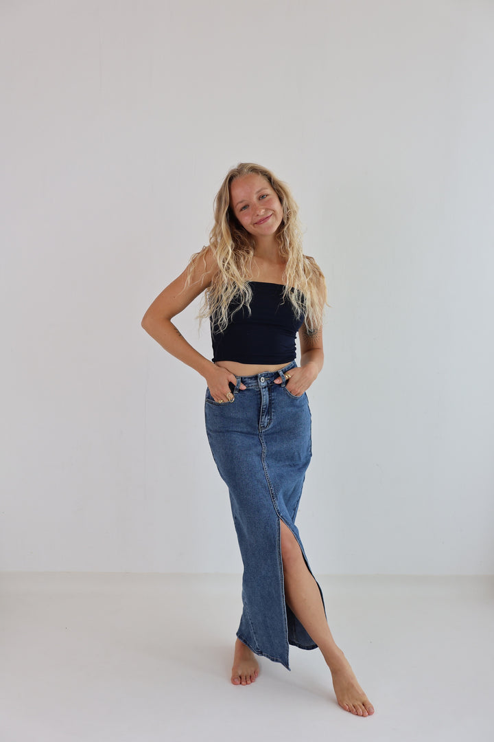 Langer Jeansrock mit Schlitz