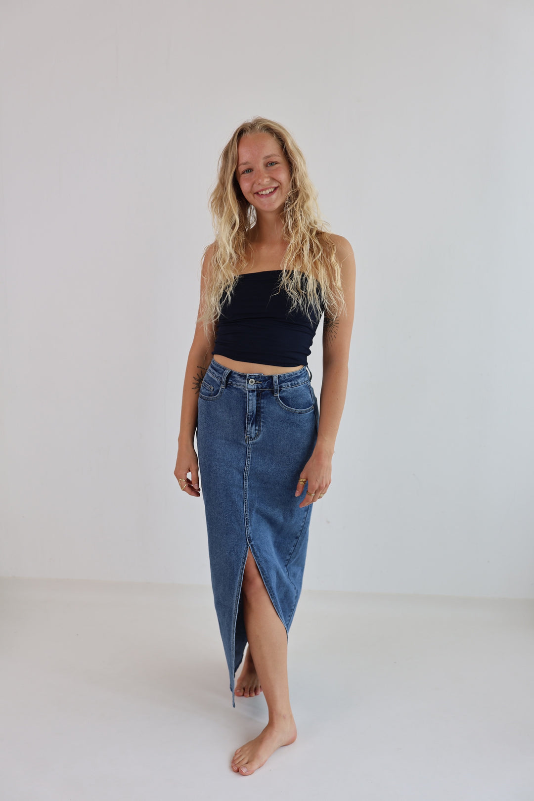 Langer Jeansrock mit Schlitz